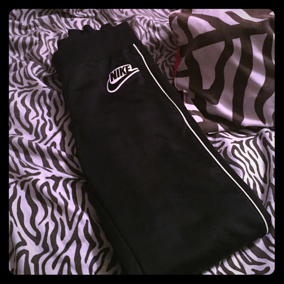 Nike joggers