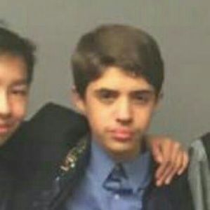 Meet your Posher, Moises