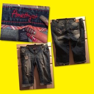 Jean Capri distressed look size 16