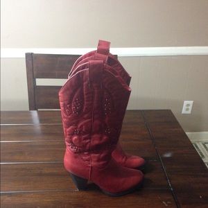 Garnet red cowgirl boots