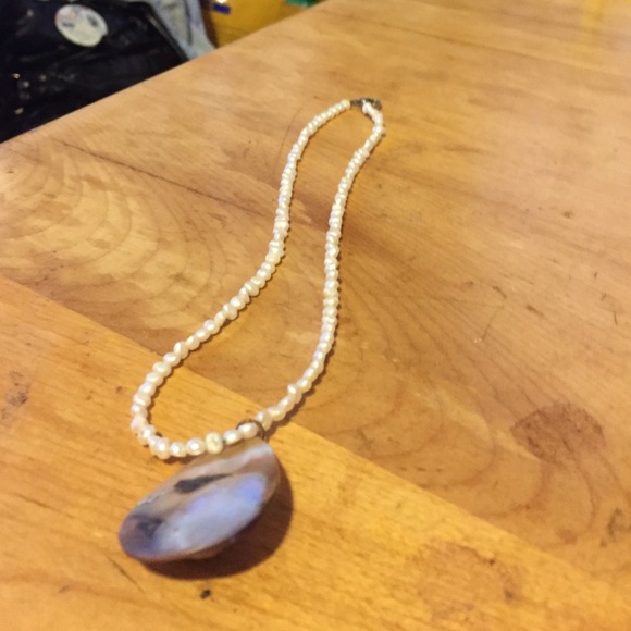 Abalone and pearl necklace. - Picture 2 of 3