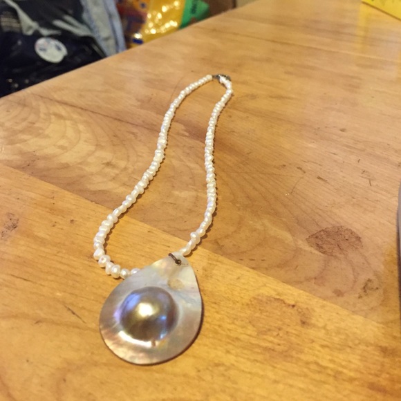 Abalone and pearl necklace. - Picture 3 of 3