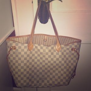 Louis Vuitton neverfull !