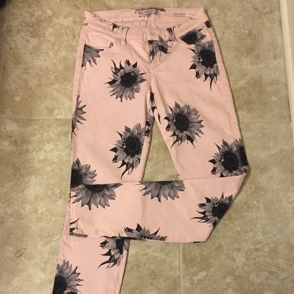 Guess pants/jeans