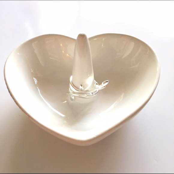 Silver Flower Leaf Ring, Resizable - Picture 2 of 4