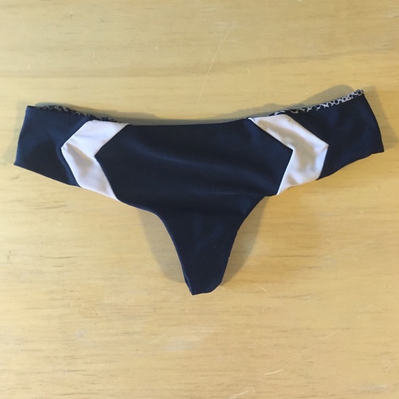 Mentawai Bottoms in Storm/Naked - Picture 2 of 3