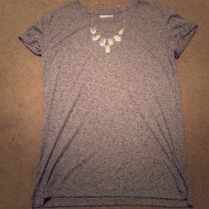Gray shirt with silver necklace