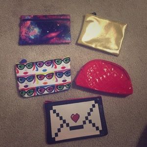 IPSY BUNDLE MAKE UP BAGS