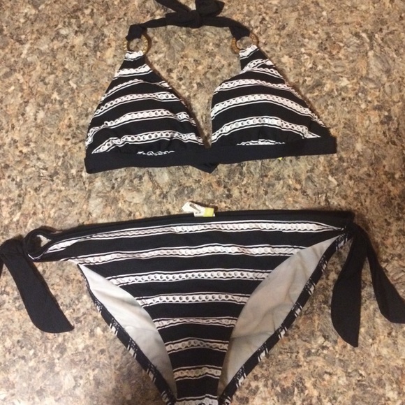 Gianni Bini size L swimsuit!