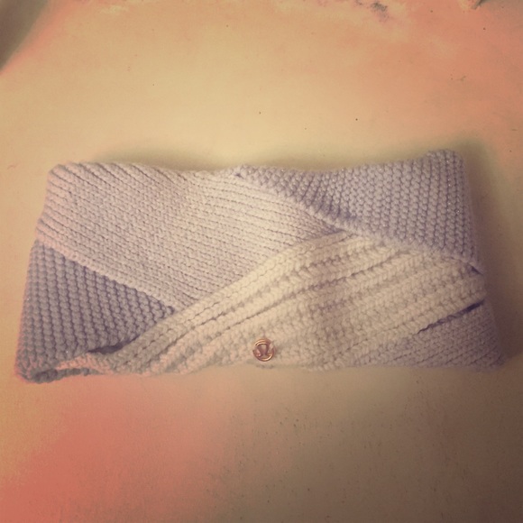 LULULEMON EAR WARMER! ❄️