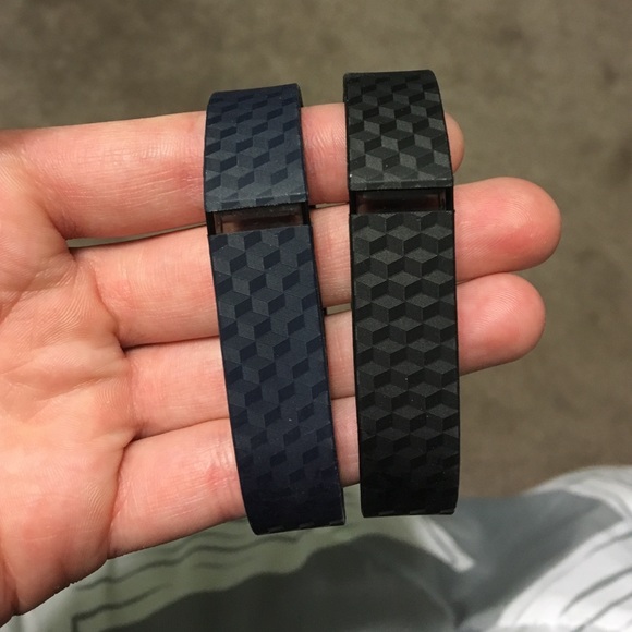 2 Fitbit flex replacement bands.