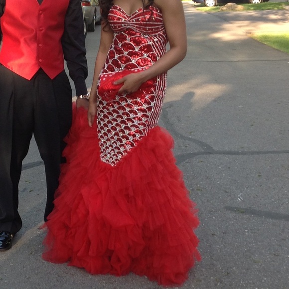 Prom dress - Picture 4 of 4