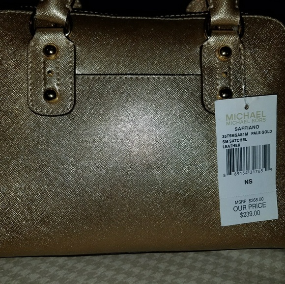 Meet your Posher, Christiana - Picture 3 of 8