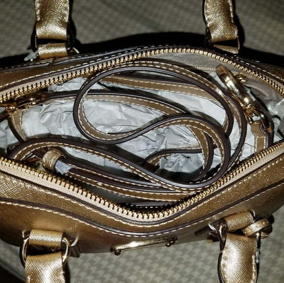 Meet your Posher, Christiana - Picture 5 of 8