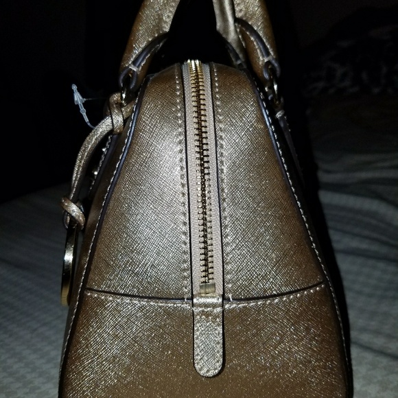 Meet your Posher, Christiana - Picture 8 of 8