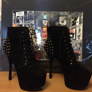 Suede platform booties