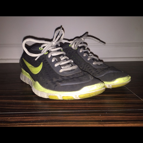 Nike Free - Picture 1 of 4