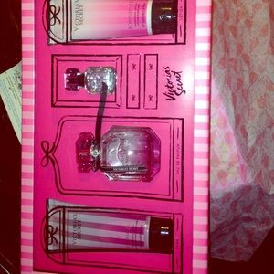 Victoria secret BOMBSHELL gift set