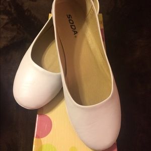white soda flats