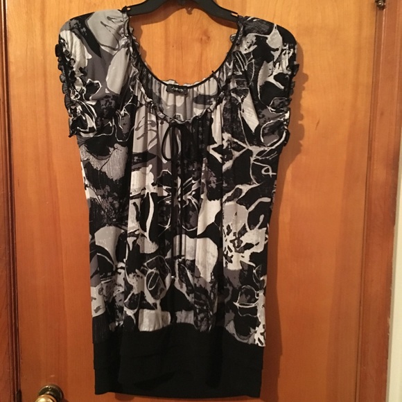 Black and White Peasant Top