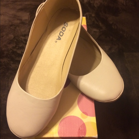 nude flats