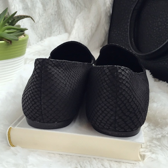 ๐SOLD๐ Dolce Vita Nariko Leather Loafer - Picture 3 of 4