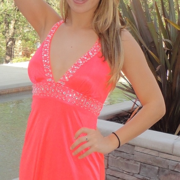 Additional pics for coral prom dress - Picture 3 of 3