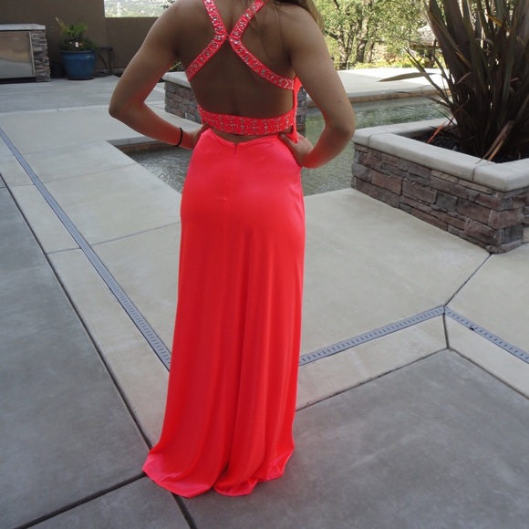 Additional pics for coral prom dress - Picture 2 of 3