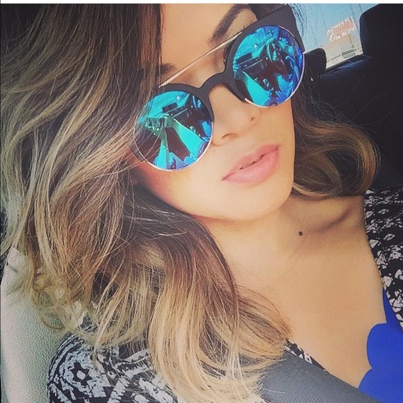 SOLD - Picture 2 of 4