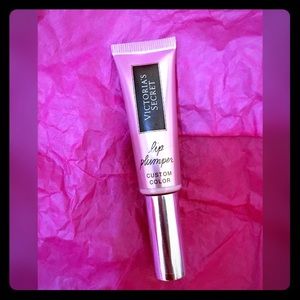 Victoria's Secret Lip Plumper.. New..😘🐝