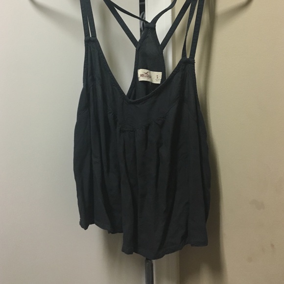 Size small hollister tank