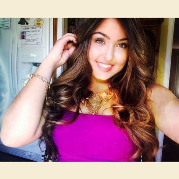 Meet your Posher, Alexis