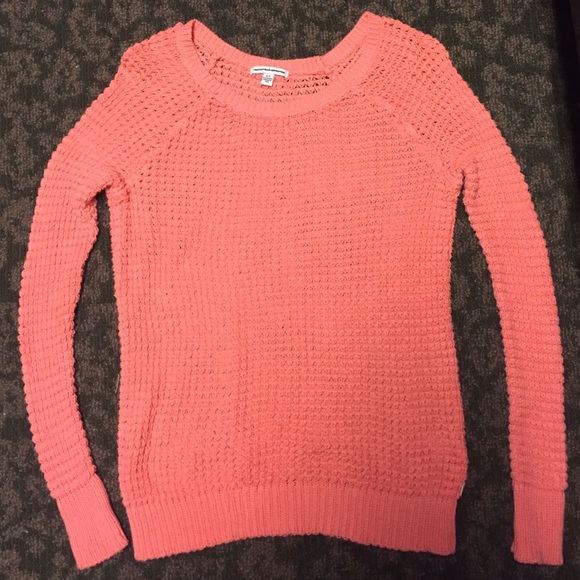 American Eagle Outfitters light sweater