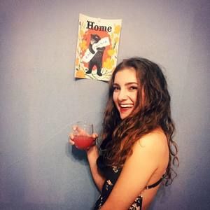 Meet your Posher, Claire