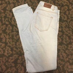 Skinny, light wash Zara skinny jeans