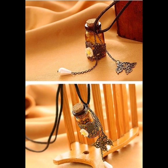 Butterfly pearl wishing bottle pendant necklace