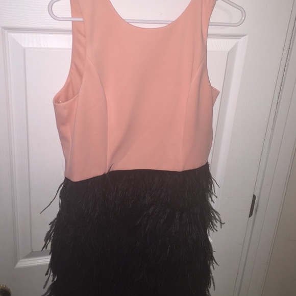 Cute Slate & Willow Backless Dress w/Feathers