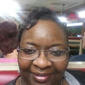 Meet your Posher, Deanna