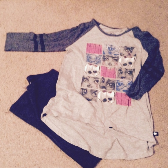 Girls Monster high shirt with a black leggings