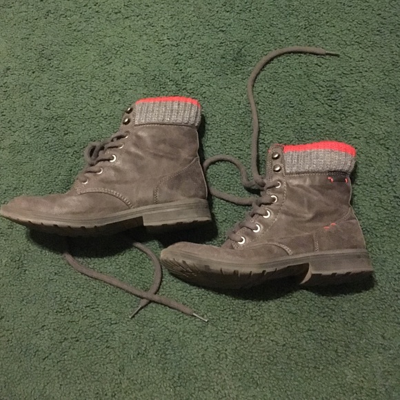 Warm winter boots - Picture 2 of 2