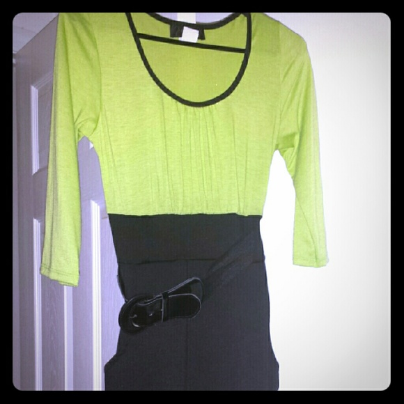 Green dress.  Perfect condition