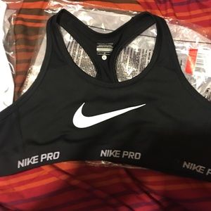 2 Nike pro sport bras