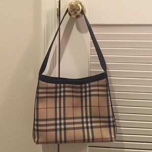 Burberry purse