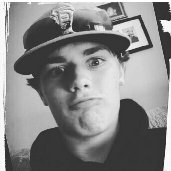 Meet your Posher, Riley - Picture 1 of 1