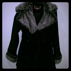 Faux fur black thigh length women's fashion coat