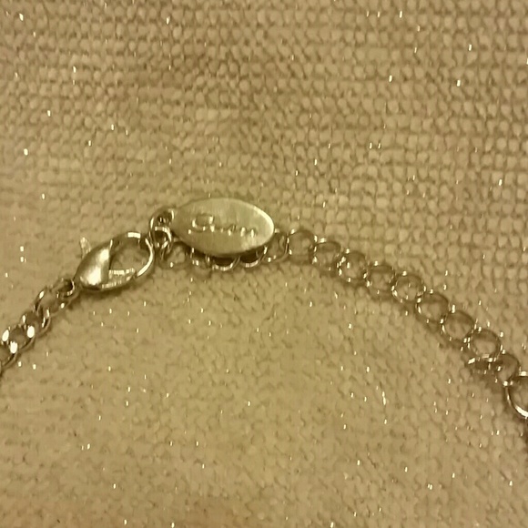 Guess Necklace - Picture 2 of 2
