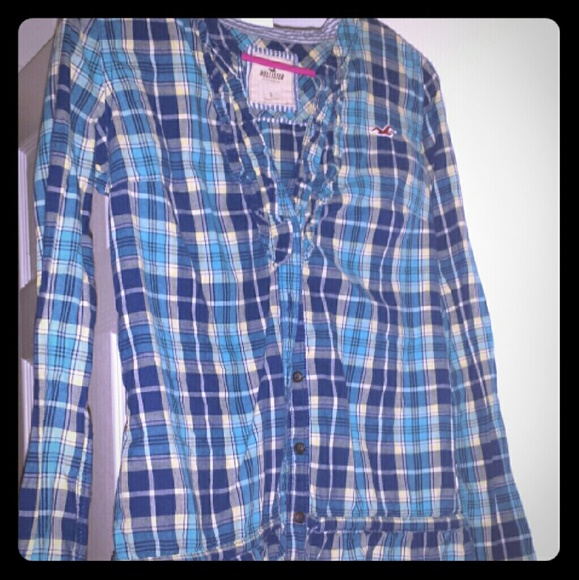 Hollister long sleeve.  Only worn once