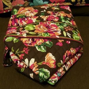 Vera Bradley large duffel in English Rose NWT