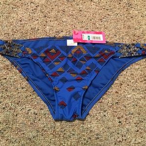 Bikini bottoms with studs