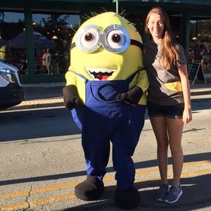 Meet your posher!🍕